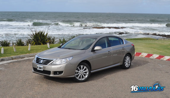renault latitude