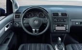 Volkswagen Cross Touran 2011