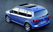 Volkswagen Cross Touran 2011