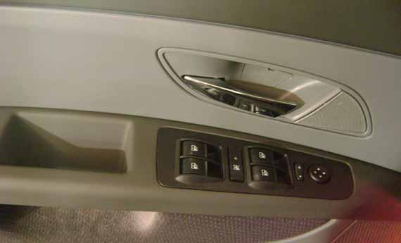 apoyabrazos fiat Linea