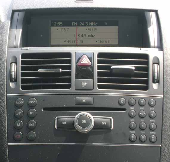 Equipo audio Mercedes Benz C200