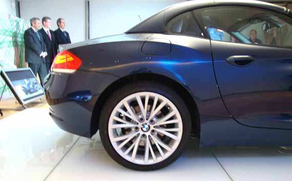 lateral-trasero-bmw-z4.JPG