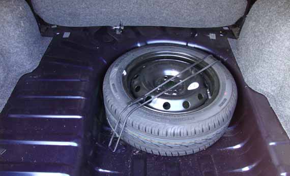 Rueda auxilio Renault symbol