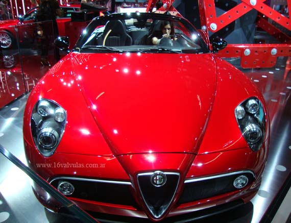Alfa 8c spider