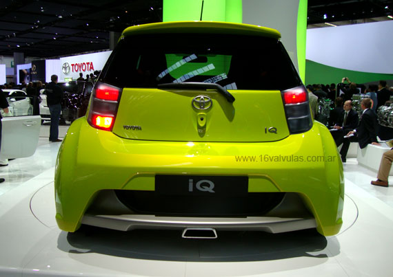 Toyota iQ