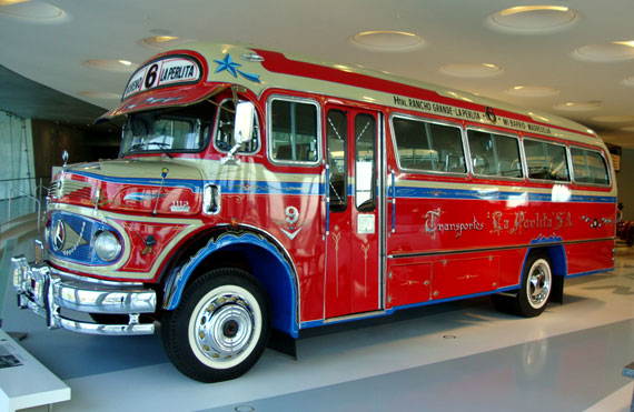Colectivo Mercedes benz 1112