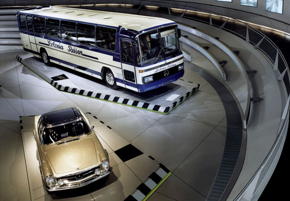 Mercedes Benz O 303