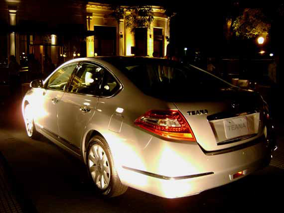 Nissan Teana