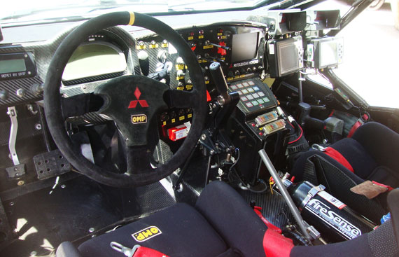 Interior Mitsubishi Dakar 2010