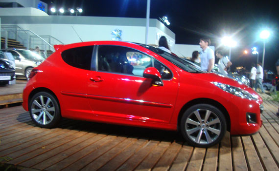 restyling Peugeot 207 RC