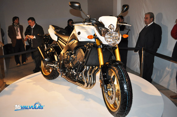 FZ8-009