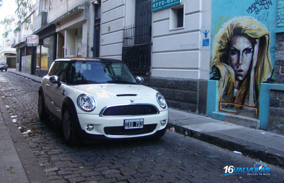 Mini Cooper S Hot