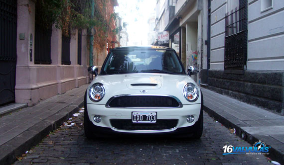 Mini Cooper S Hot