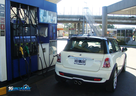 Mini Cooper S Hot