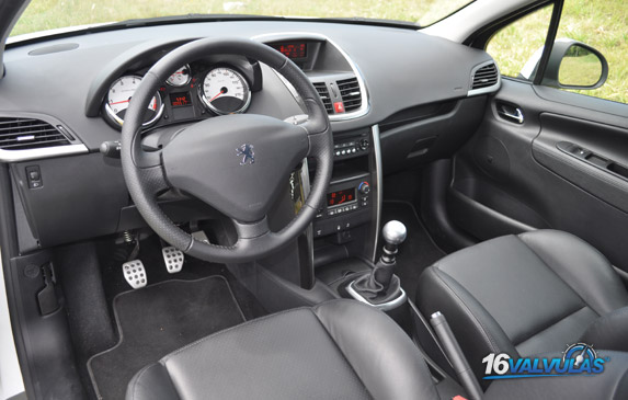 Test Drive Peugeot 207 GTI