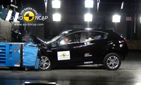 Alfa-Romeo_giulietta-Euroncap-2010-2 Alfa Romeo Giulietta 5 estrellas Euro NCAP