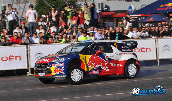 Sebastian Loeb junto a Sebastian Ogier 