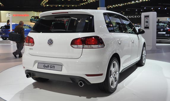 vw-golf-gti-salon-3