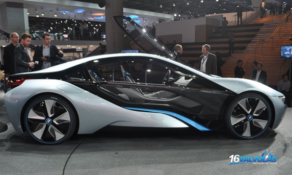 BMW-i8-002