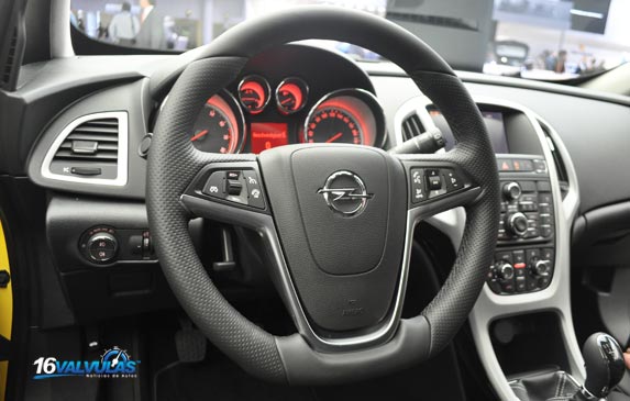 Opel Astra GTC