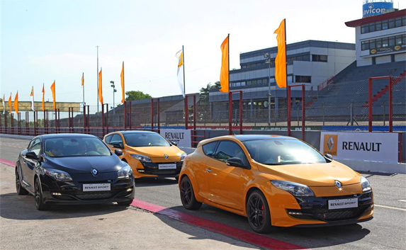 rs-008 coupe Megane III RS