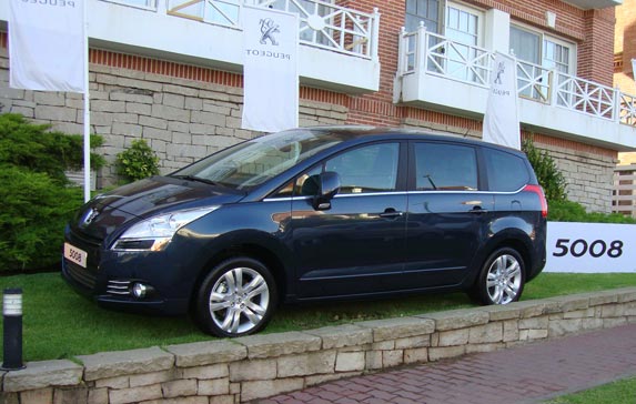 Peugeot 5008