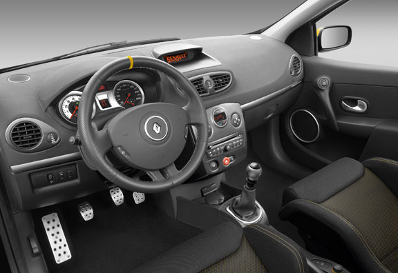 Clio-RS-Red-Bull-Racing-RB7-5