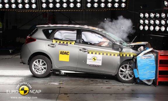 toyota-auris