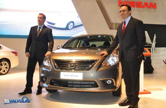 Nissan-Versa-3