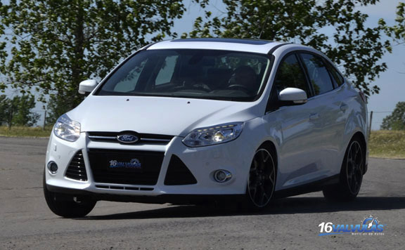 Probamos el Nuevo Ford Focus Sedan Titanium 2.0 AT6