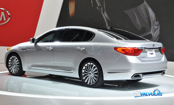 Kia k900