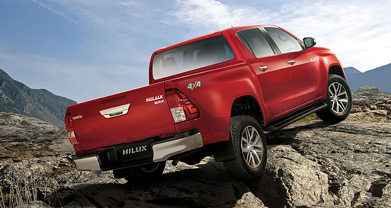 hilux-trepando