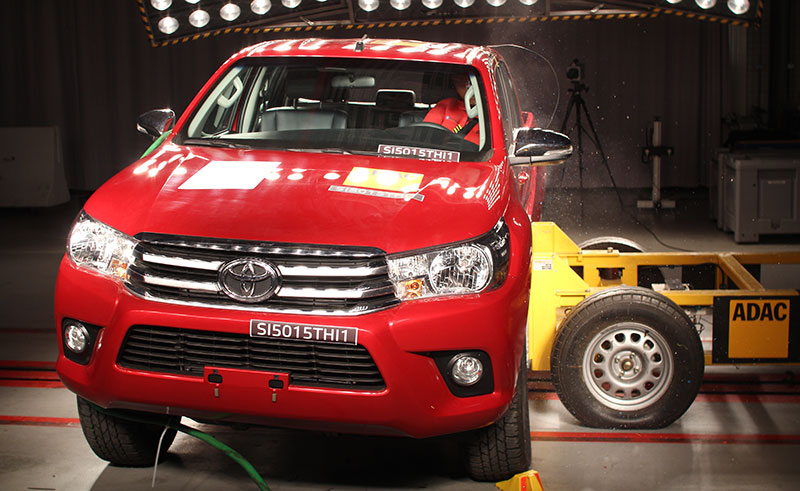 toyota-hilux-impacto-lateral