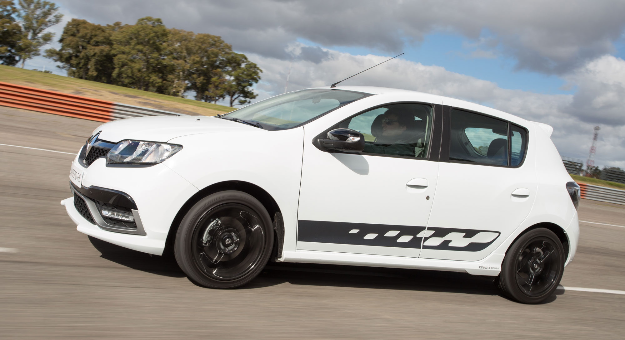 Renault Sandero RS 2.0