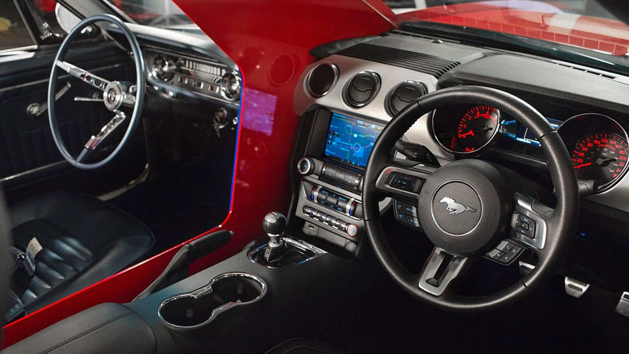 interior-mustang