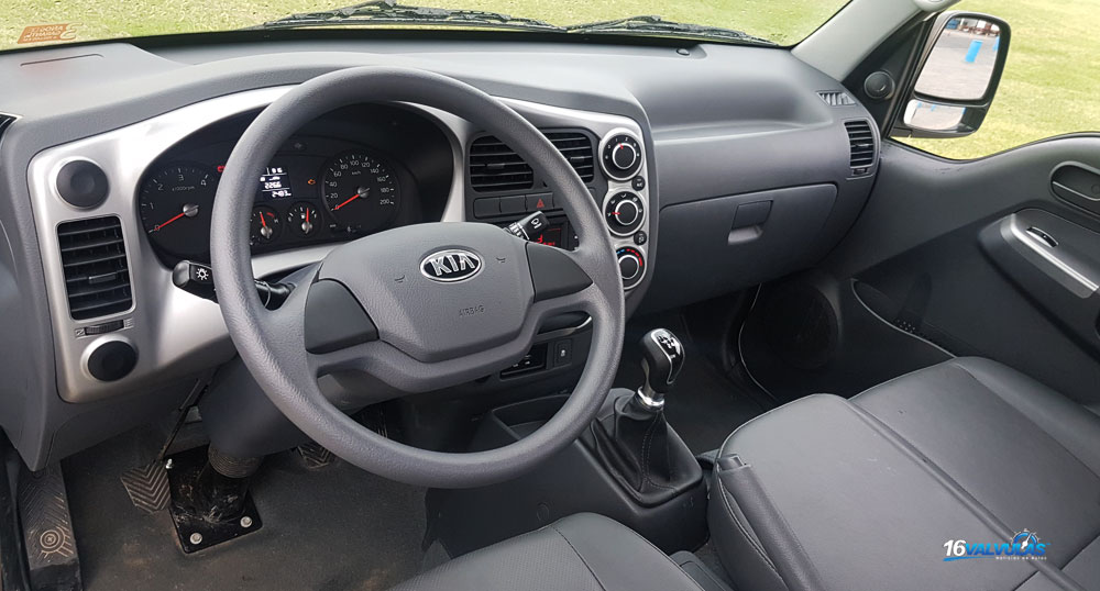 interior kia k2500