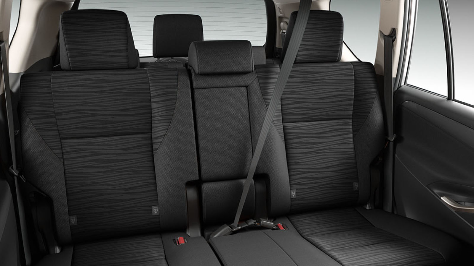 interior innova