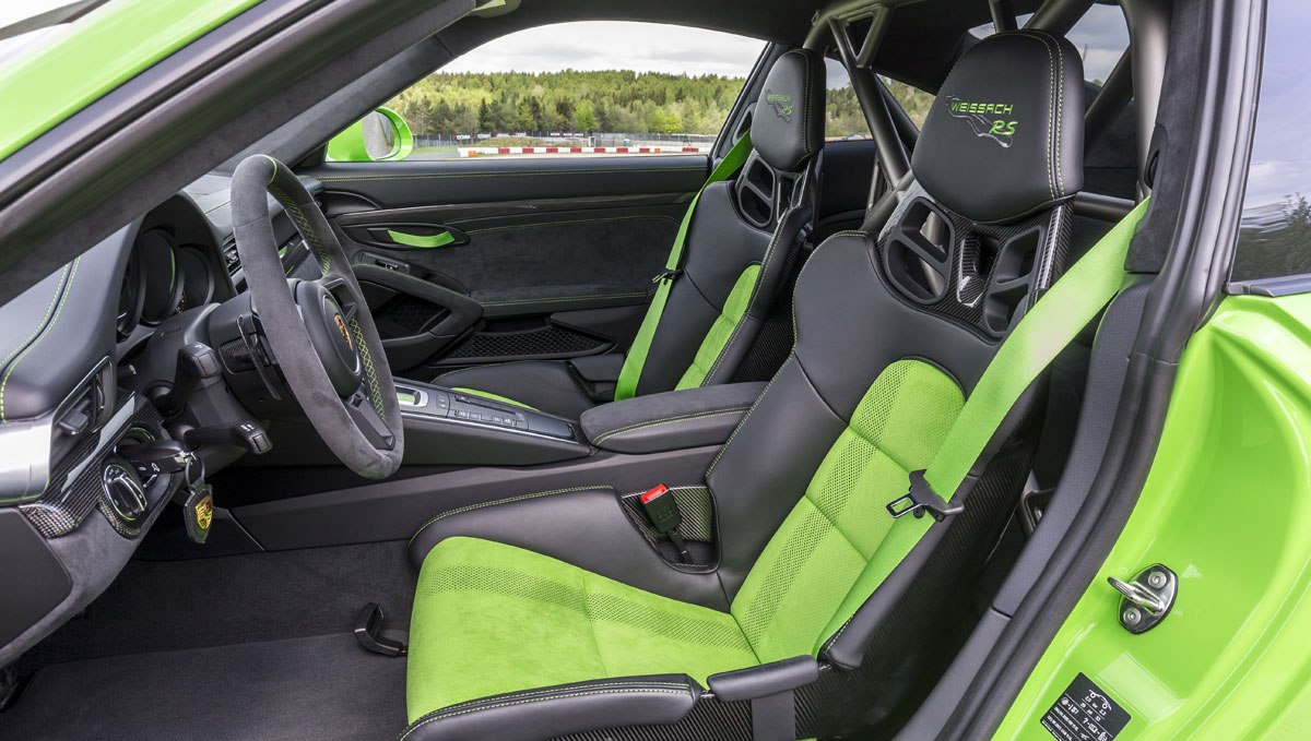 interior-gt3