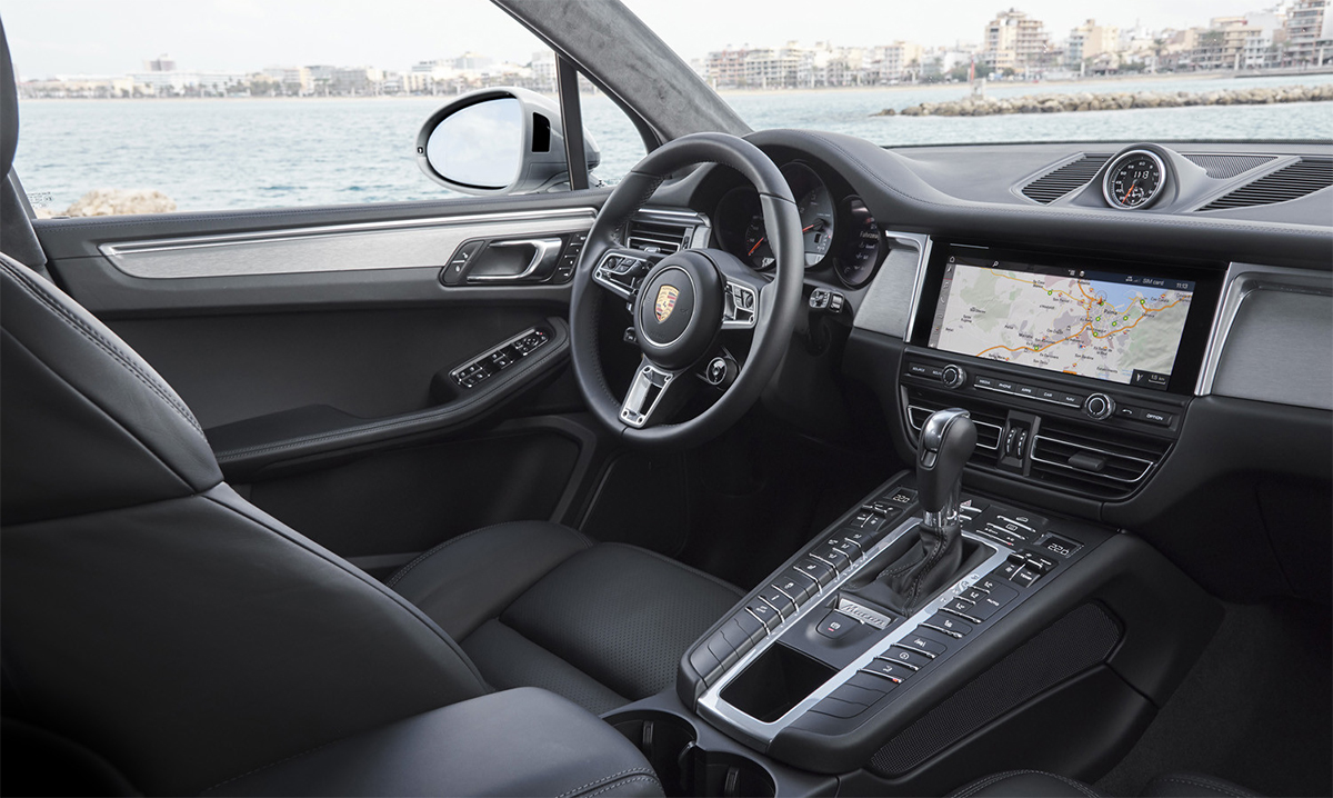 interior porsche macan S 2019