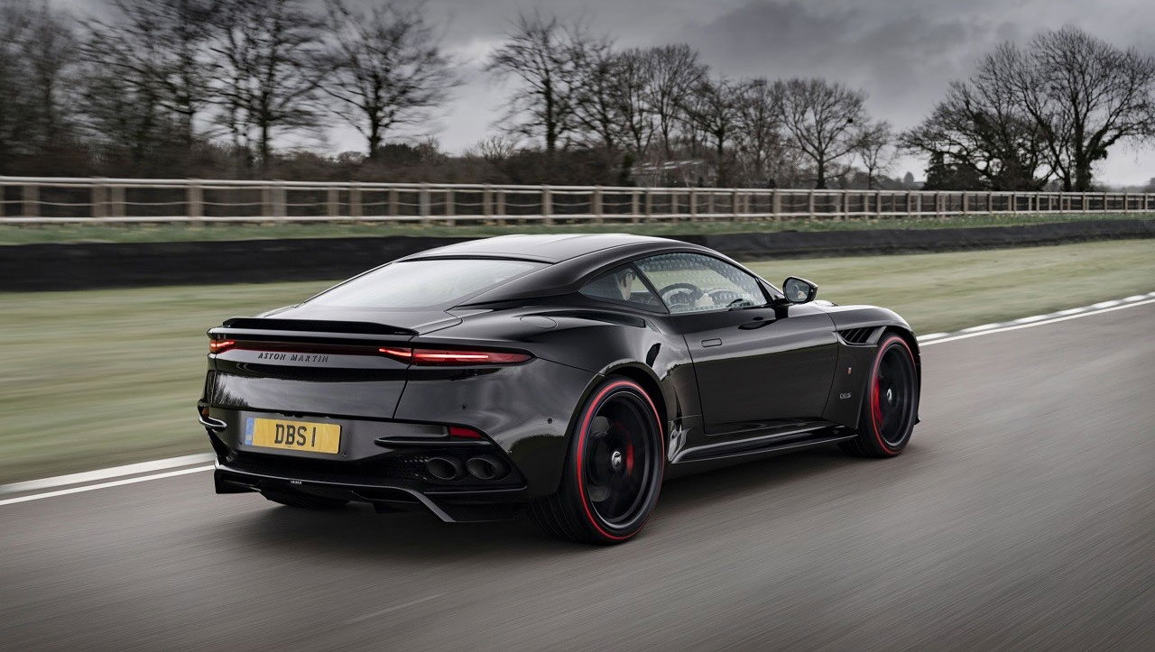 Aston Martin DBS Superleggera tag heuer