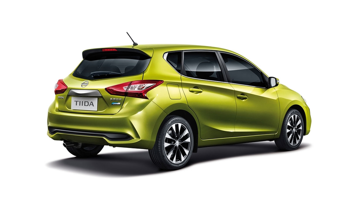 nissan tiida