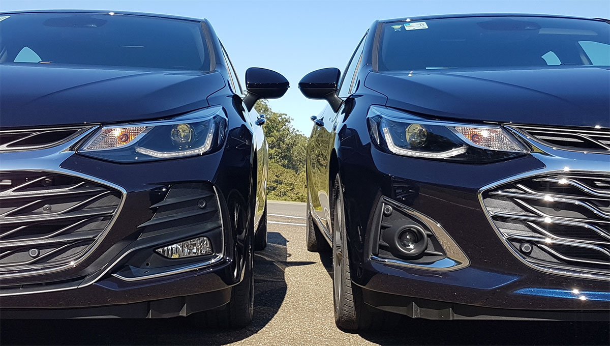 thumbnail image 2 of Genuine GM 42656798 Rear Nameplate 3D Emblem Gloss Black For 2019 Chevy Cruze 2 of 3