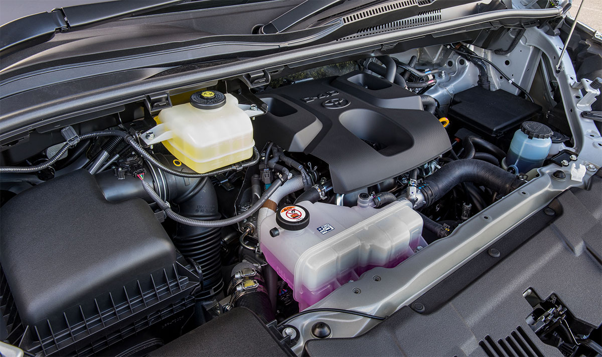 motor Toyota Hiace