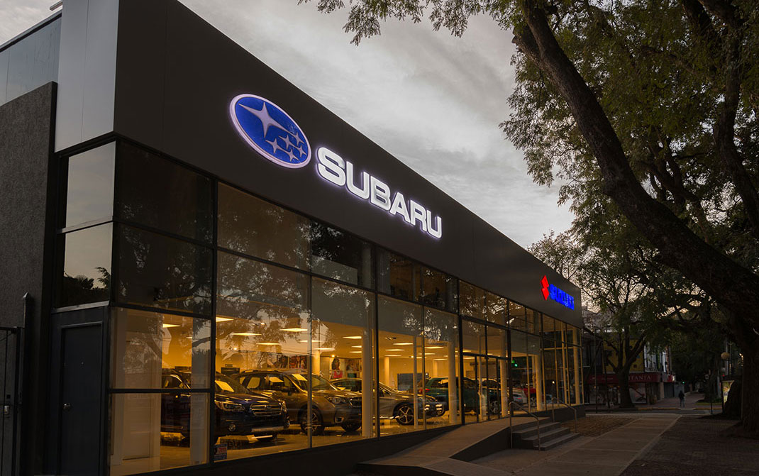 showroom subaru