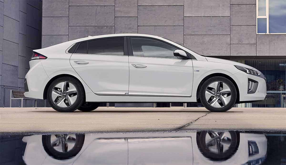lateral hyundai ioniq