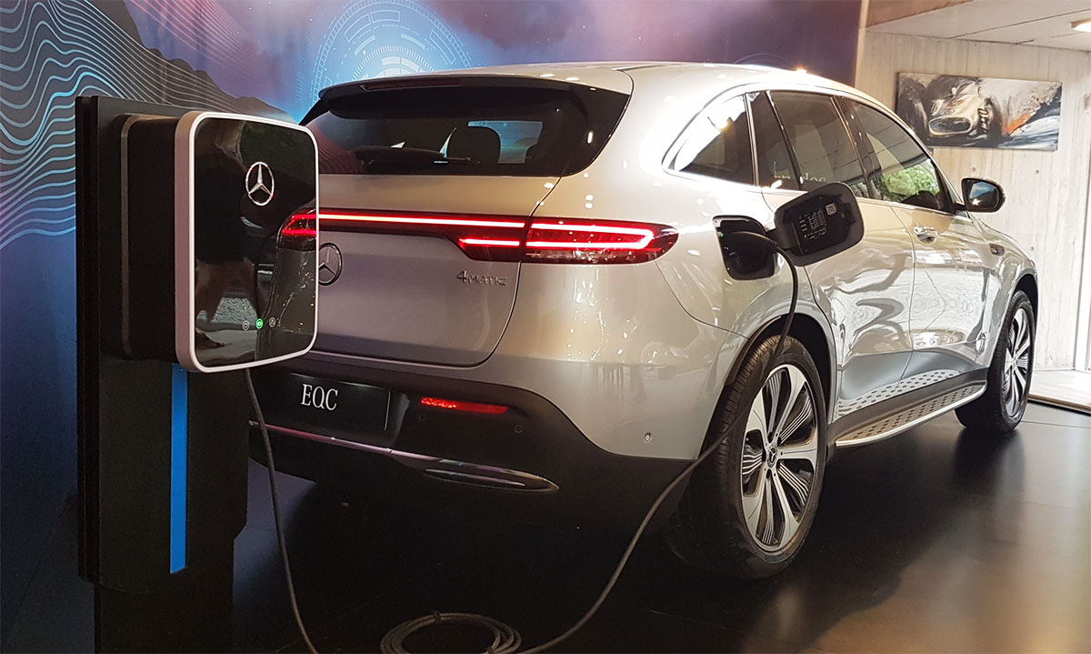 mercedes benz eq