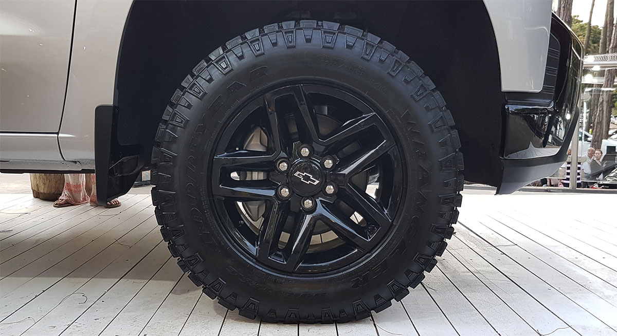 llanta silverado