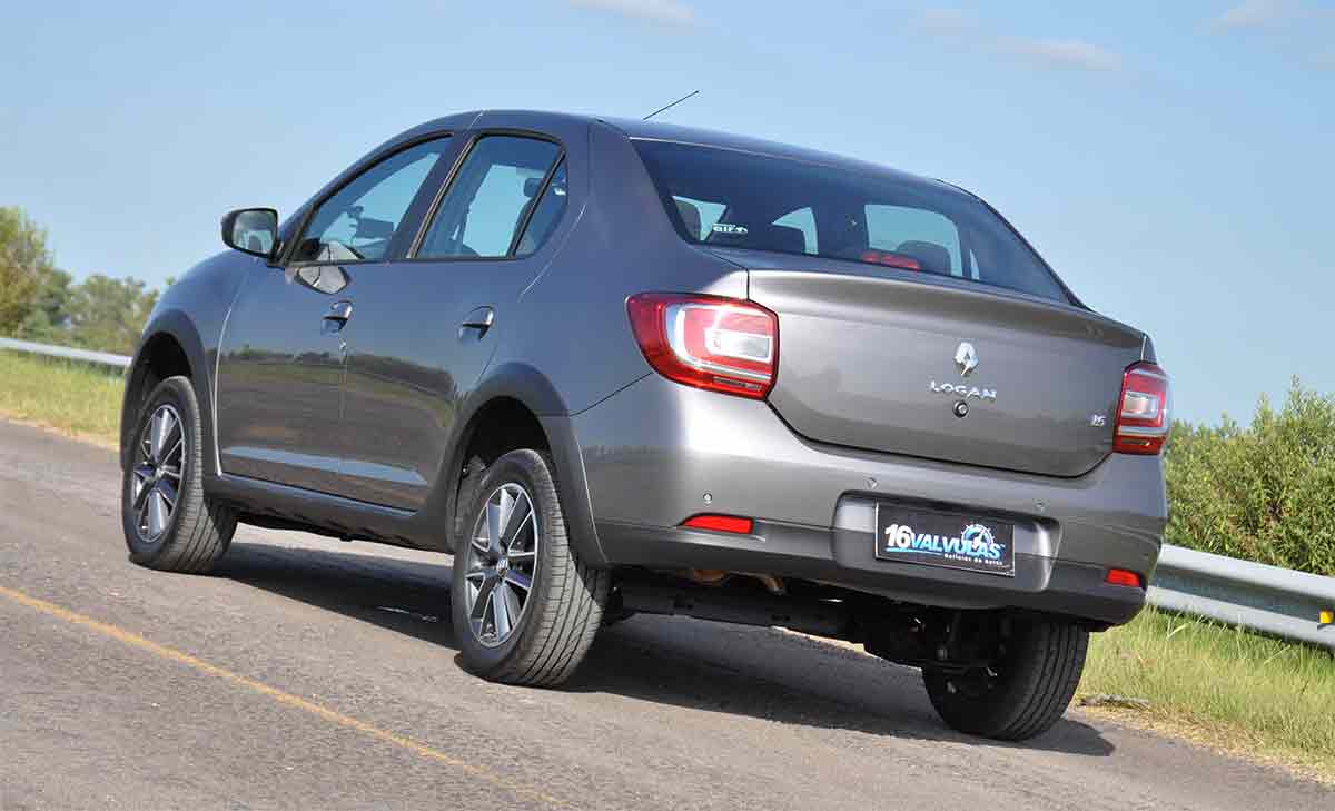 Prueba Nuevo Renault Logan Intens con caja CVT 16 Valvulas