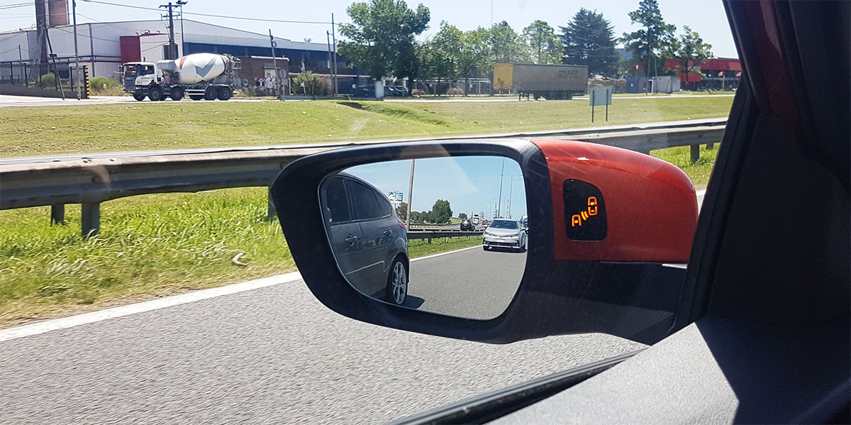 sensores punto ciego onix