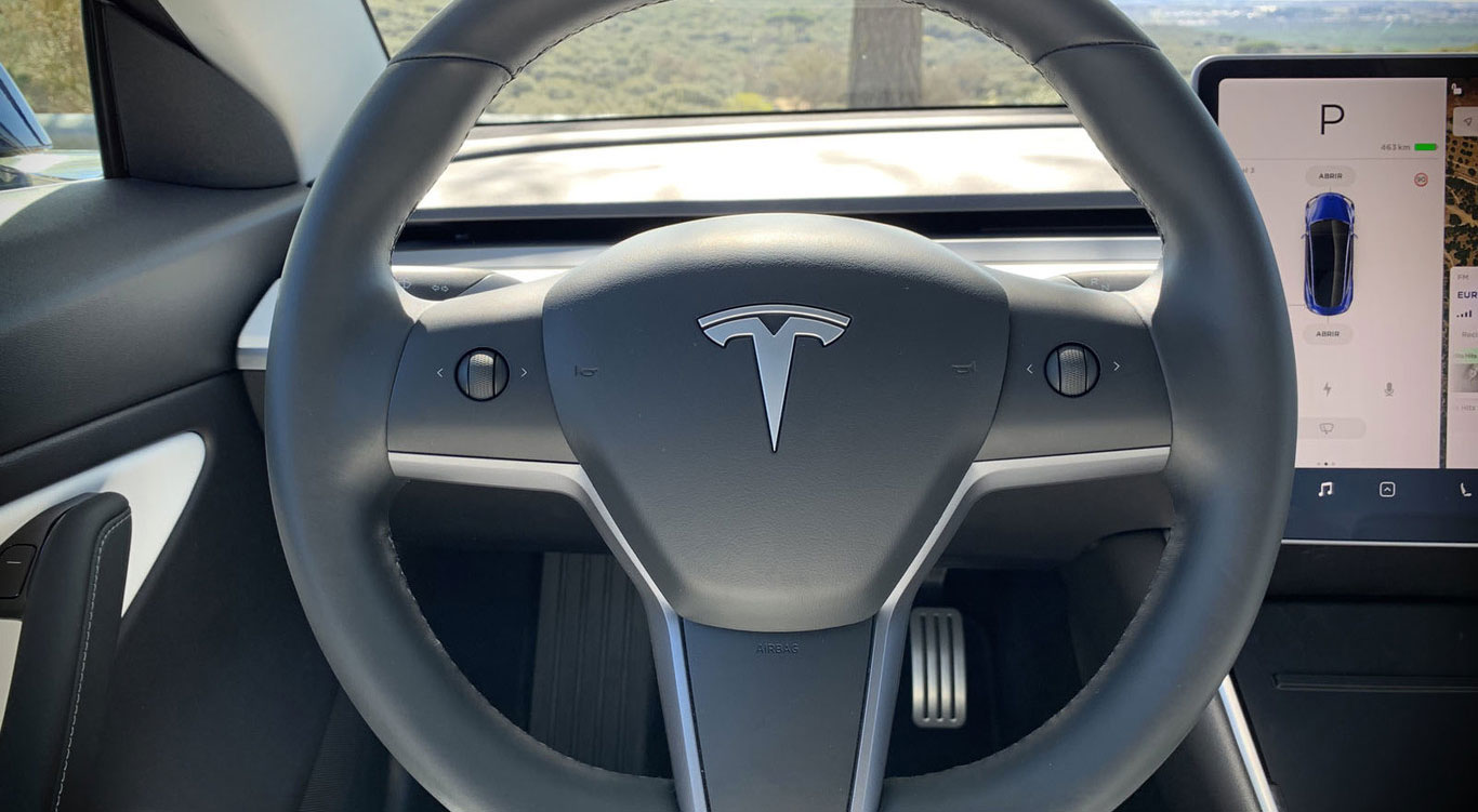 tesla voloante